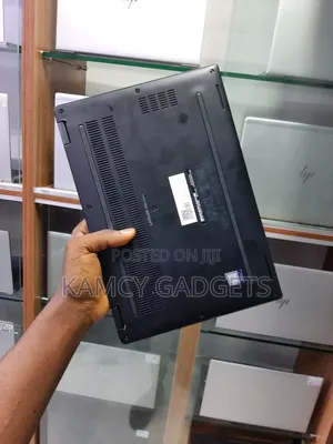 Laptop Dell Latitude 7390 8GB Intel Core i5 SSD 256GB