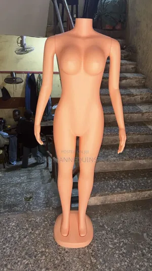 Female Headless Plastic Female Display Mannequin