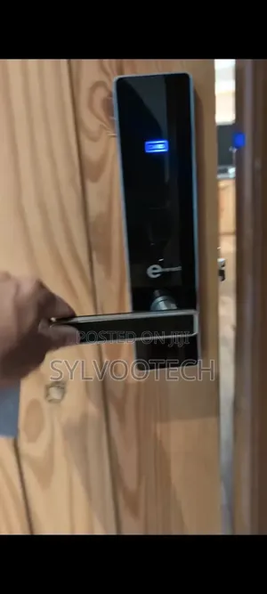Smart Access: The Modern Digital Door Lock