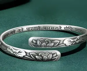 For Lotus Bracelet, Symbolizing Continuous Good Fortune