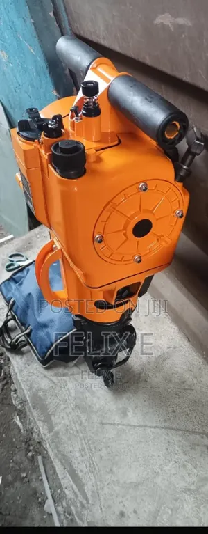 Gasoline Rock Drilling Machine
