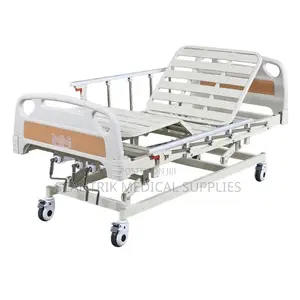 Cost-Effective Manual Hospital Bed With Reliable Crank System