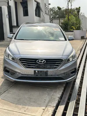 Hyundai Sonata Limited Sedan FWD (2.4L 4cyl 6A) 2016 Silver