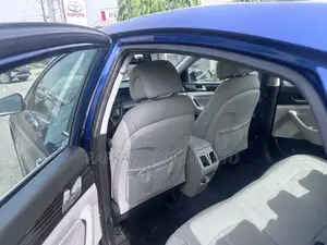 Hyundai Sonata Limited Sedan FWD (2.4L 4cyl 6A) 2016 Blue