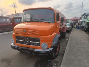 Mercedes Benz 911 Water Tank Truck