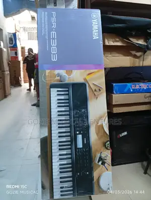 Complete 61 Key Yamaha Keyboard PRS E 383