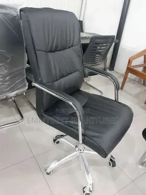 Quality Swivel Leather Office Chair.