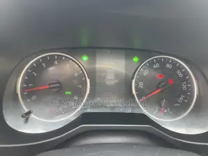 Toyota RAV4 XLE 2021 Gray
