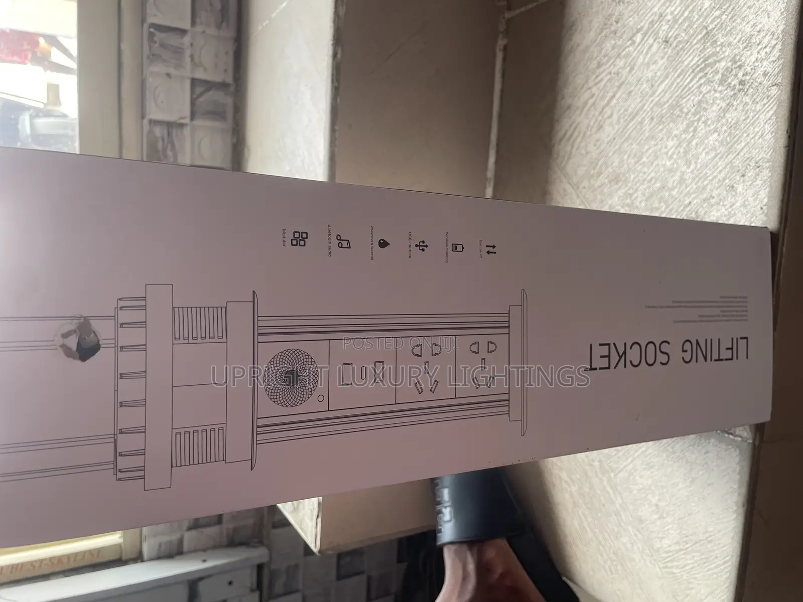Intelligent Lifting Socket With Bluetooth Speaker