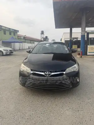 Toyota Camry LE 4dr Sedan (2.5L 4cyl 6A) 2016 Black