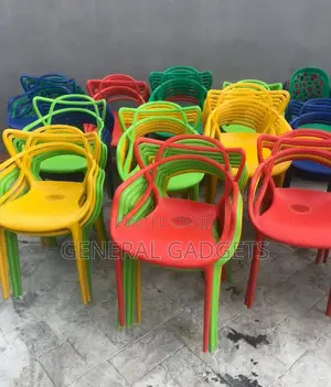 Paris Durable Restaurant Chair