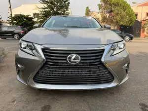 Lexus ES 2016 Gold