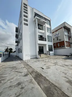 Cooperate Lease for Office Sitting on 820sqm