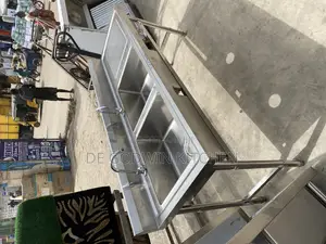 Double Sink With Side Table