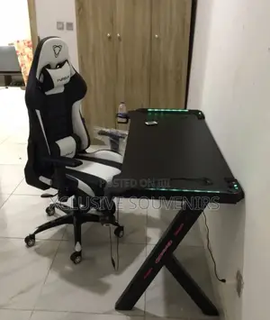 Original Furgle Gaming Table And Chair Set