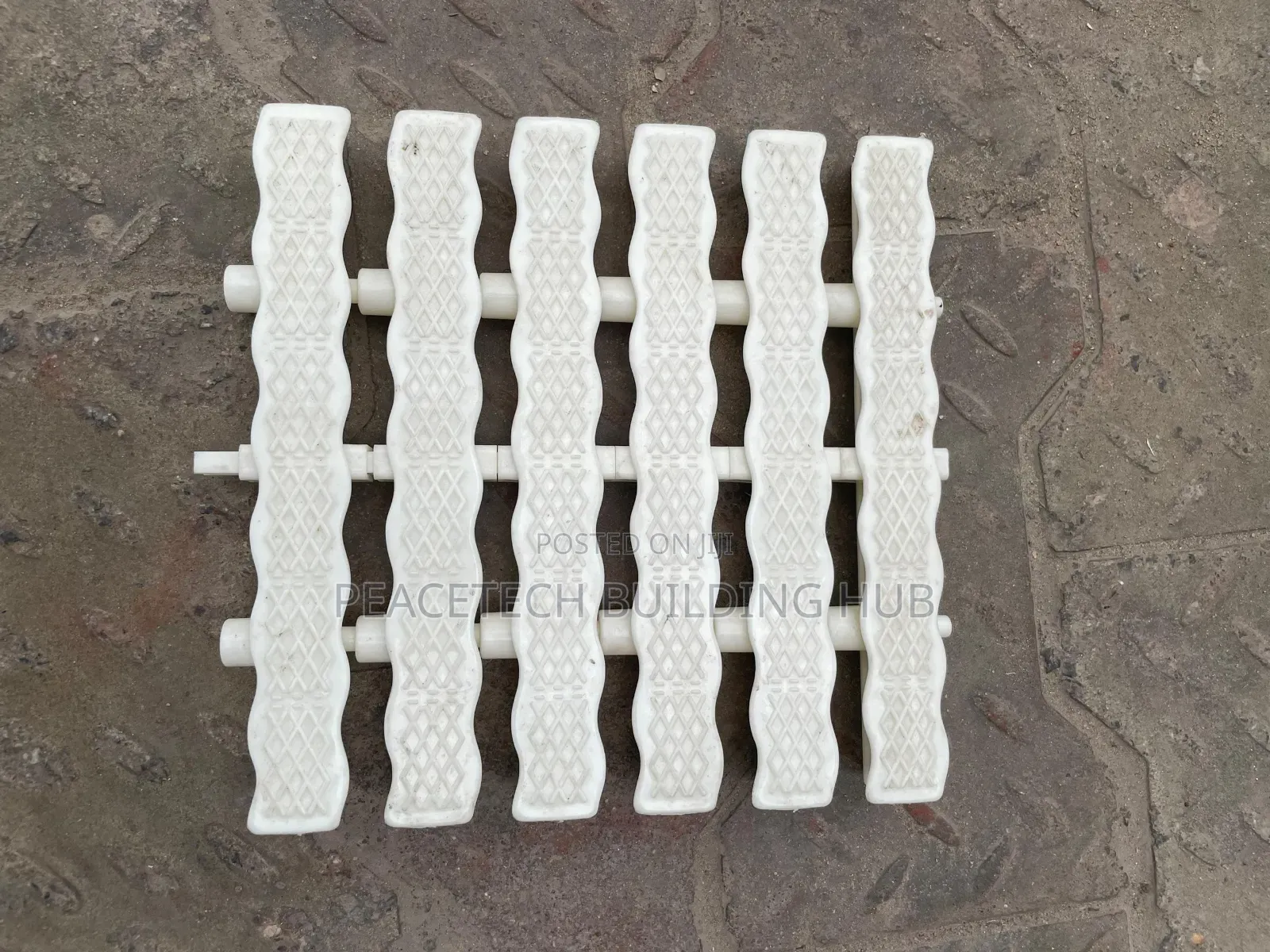 Swimming Pool Grating