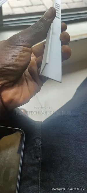Lshape Genesis Matt