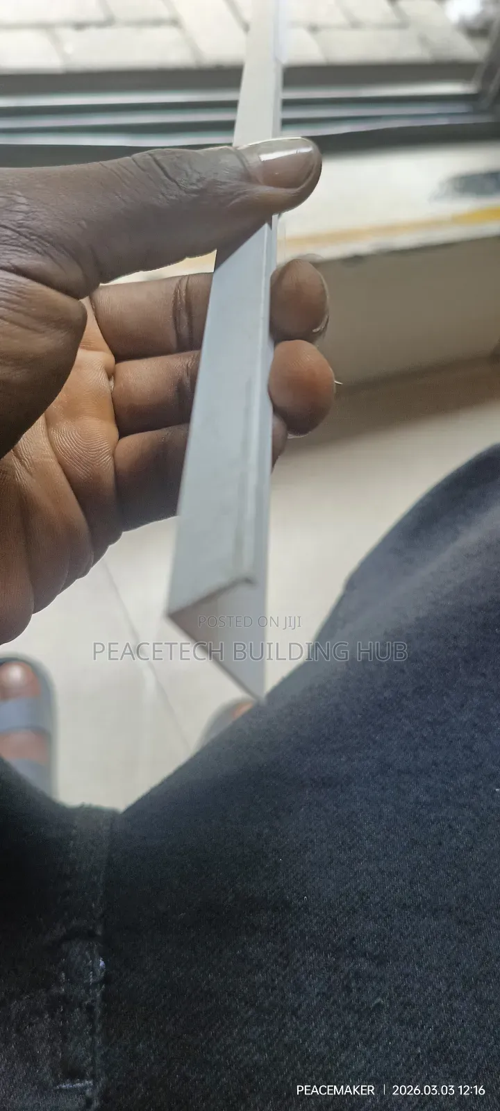 Lshape Genesis Matt