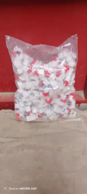 White Clip Chicken Nipple Drinkers