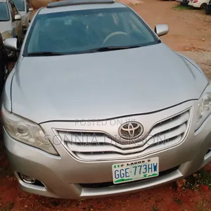 Toyota Camry LE 4dr Sedan (2.5L 4cyl 6AM) 2010 Silver
