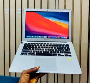 Laptop Apple MacBook Air 2015 8GB Intel Core i5 SSD 128GB