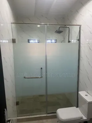 Sliver Shower Cubicle Tampered Glass 10mm Thickness