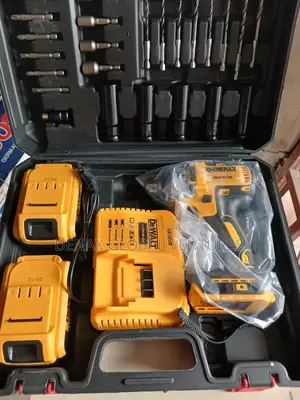 Dewalt Cordless Impact Wrench 1⁄2