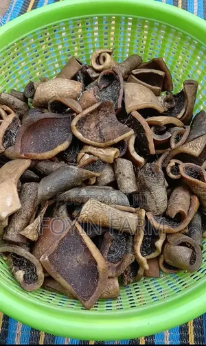 Dried White Pomo