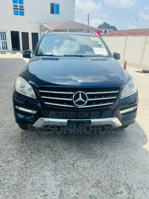 Mercedes-Benz M Class ML350 4MATIC 4dr SUV AWD (3.5L 6cyl 7A) 2015 Blue