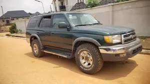 Toyota 4-Runner 2000 Green