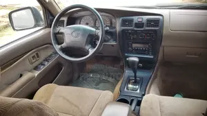 Toyota 4-Runner 2000 Green