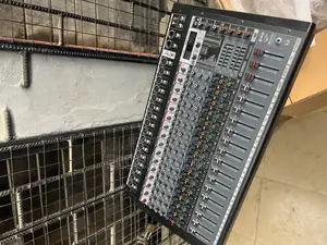 16 Channels Powered Mixer