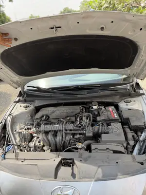 Hyundai Elantra SEL 2021 Gray