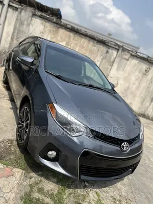 Toyota Corolla S w/Special Edition Pkg (1.8L 4cyl CVT) 2016 Beige