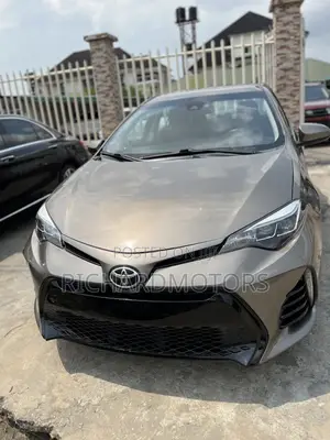 Toyota Corolla LE ECO w/Package 1 4dr Sedan (1.8L 4cyl CVT) 2017 Brown