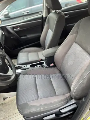 Toyota Corolla LE ECO w/Package 1 4dr Sedan (1.8L 4cyl CVT) 2017 Brown