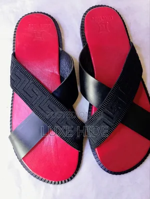 Men's Red Insole Geometric Pattern Cross Slippers