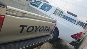 Toyota Hilux 2.0 VVT-i SRX 2011 Gray