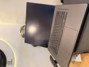Laptop Asus ROG Zephyrus G16 16GB Intel Core i9 SSD 1T