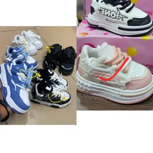Unisex Sneakers