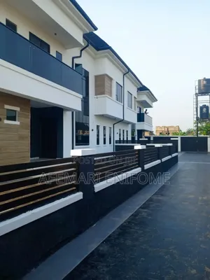 4bdrm Townhouse/Terrace in Pocket Layout, Owerri for sale