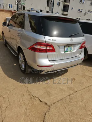 Mercedes-Benz M Class ML350 4MATIC 4dr SUV AWD (3.5L 6cyl 7A) 2014