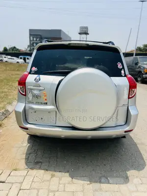 Toyota RAV4 2.0 4x4 2006 Silver