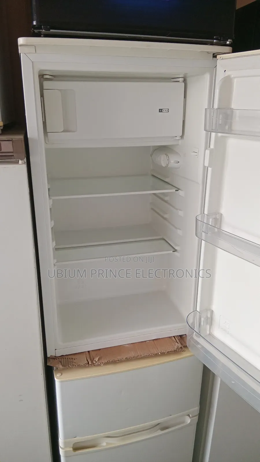 Exquisite Table Top Fridge