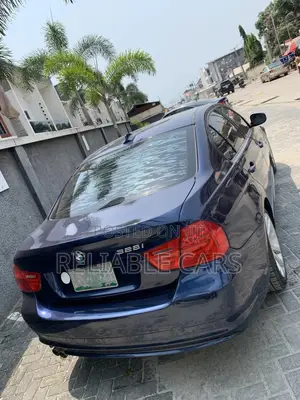 BMW 3 Series 2011 Blue