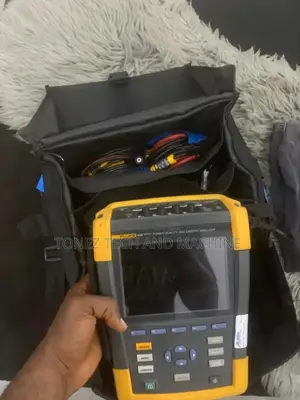Fluke 435 Power Quality and Energy Analyzer