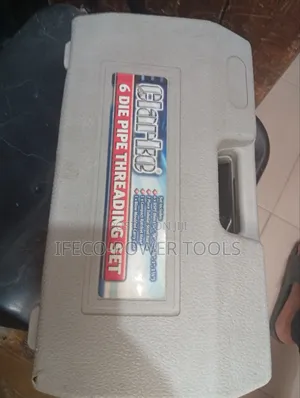Clarke Pipe Threading Kit.