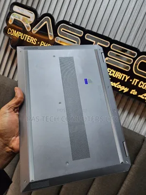 Laptop HP ZBook Studio G5 32GB Intel Xeon SSHD (Hybrid) 512GB