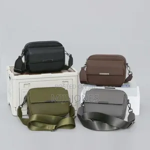 "Zara Crossbody - Chic & Compact"