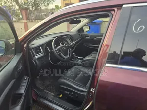 Toyota Highlander Limited 4x2 V6 (3.5L 6cyl 8A) 2017 Burgundy